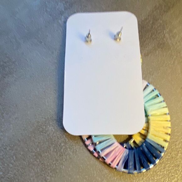 NWOT Huge raffia wrapped dangle earrings - Picture 3 of 4